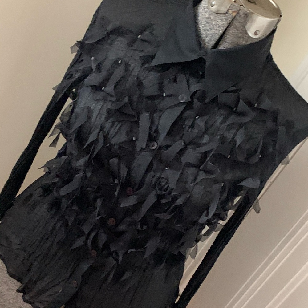 Women’s black shirt by Anne Giorgio size M